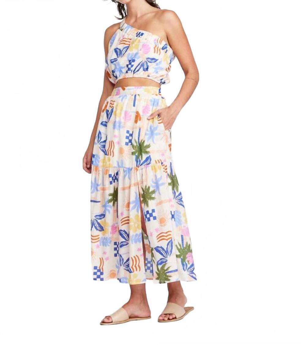 NEW SELF CONTRAST rain front slit skirt in beach